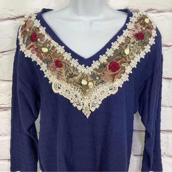 Vintage Basil Top SZ PL Ribbon Rosettes Lace Neckline Embellishment 100% Cotton - Picture 2 of 10